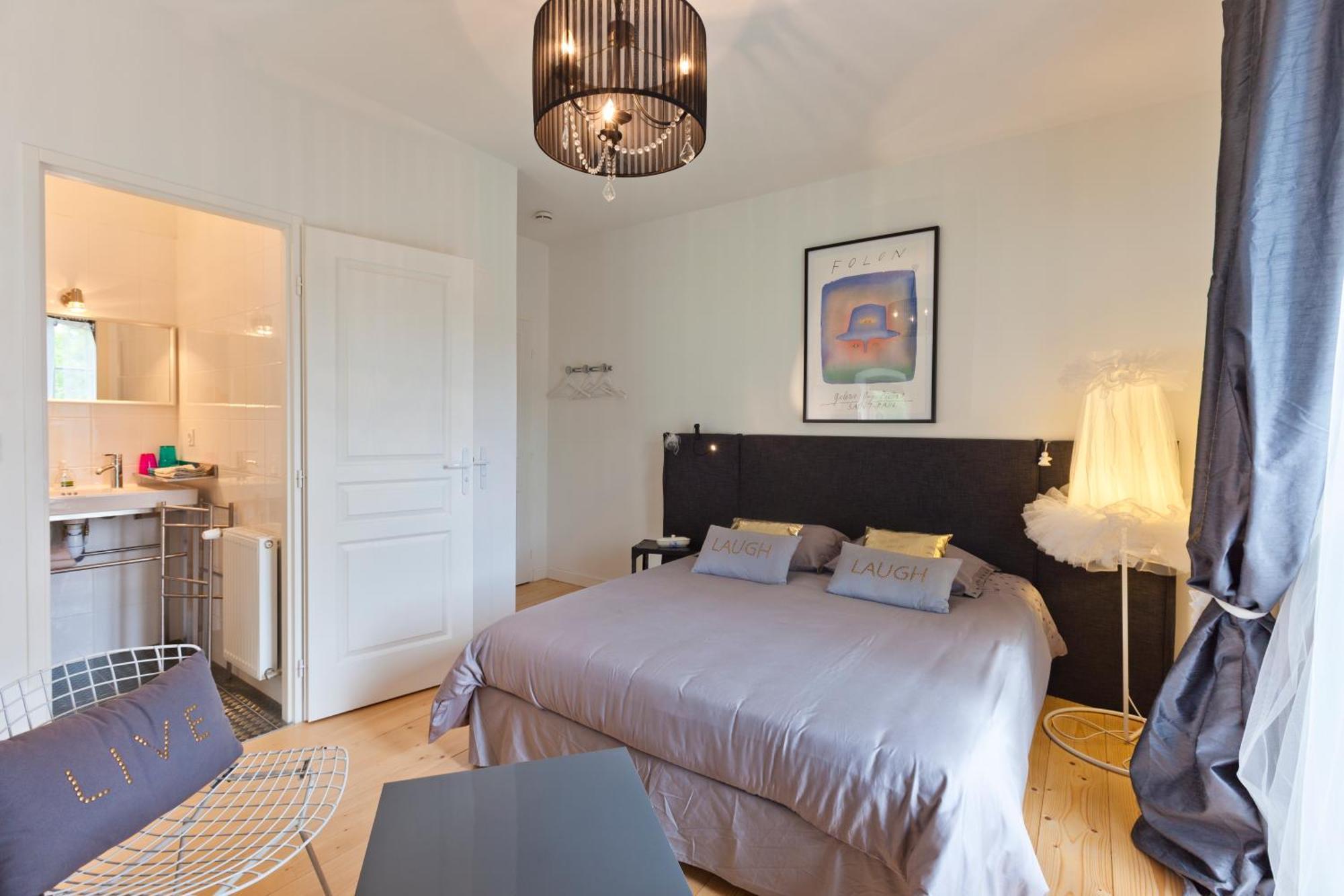 La Tour Charlemagne Bed & Breakfast Chateau-Chalon Exterior photo